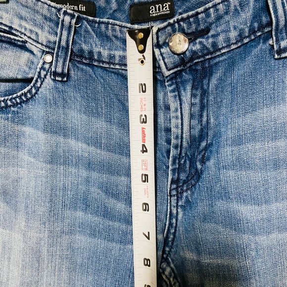 Women's a.n.a. Straight Leg Jeans - Modern Fit Size 12 - Picture 7 of 10